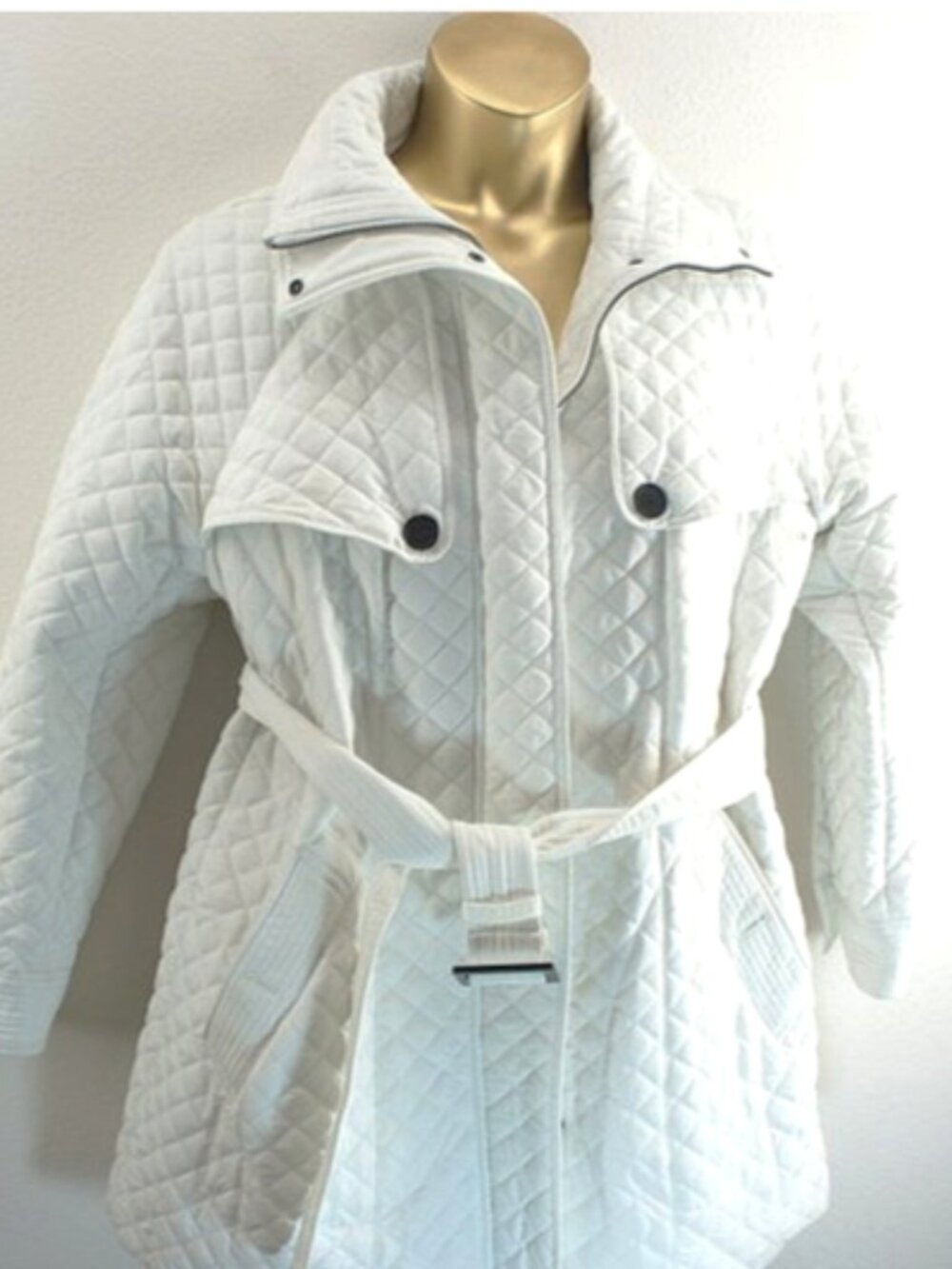 Jones New York White Quilted Belted Coat size 1X